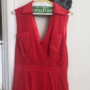 Bebe red silk  v neck collar dress with pockets -S